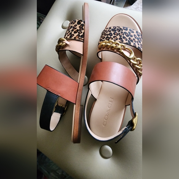 Coach sandals animal print. - Picture 2 of 4
